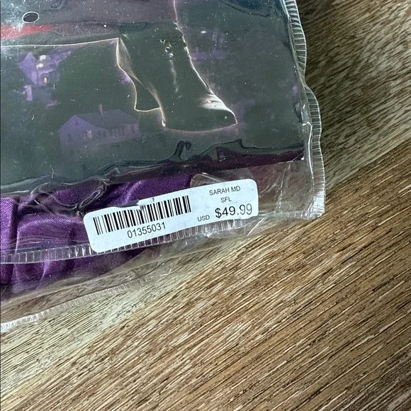 NEW! Spirit Sarah Sanderson Costume Size M (8-10) - Picture 3 of 6